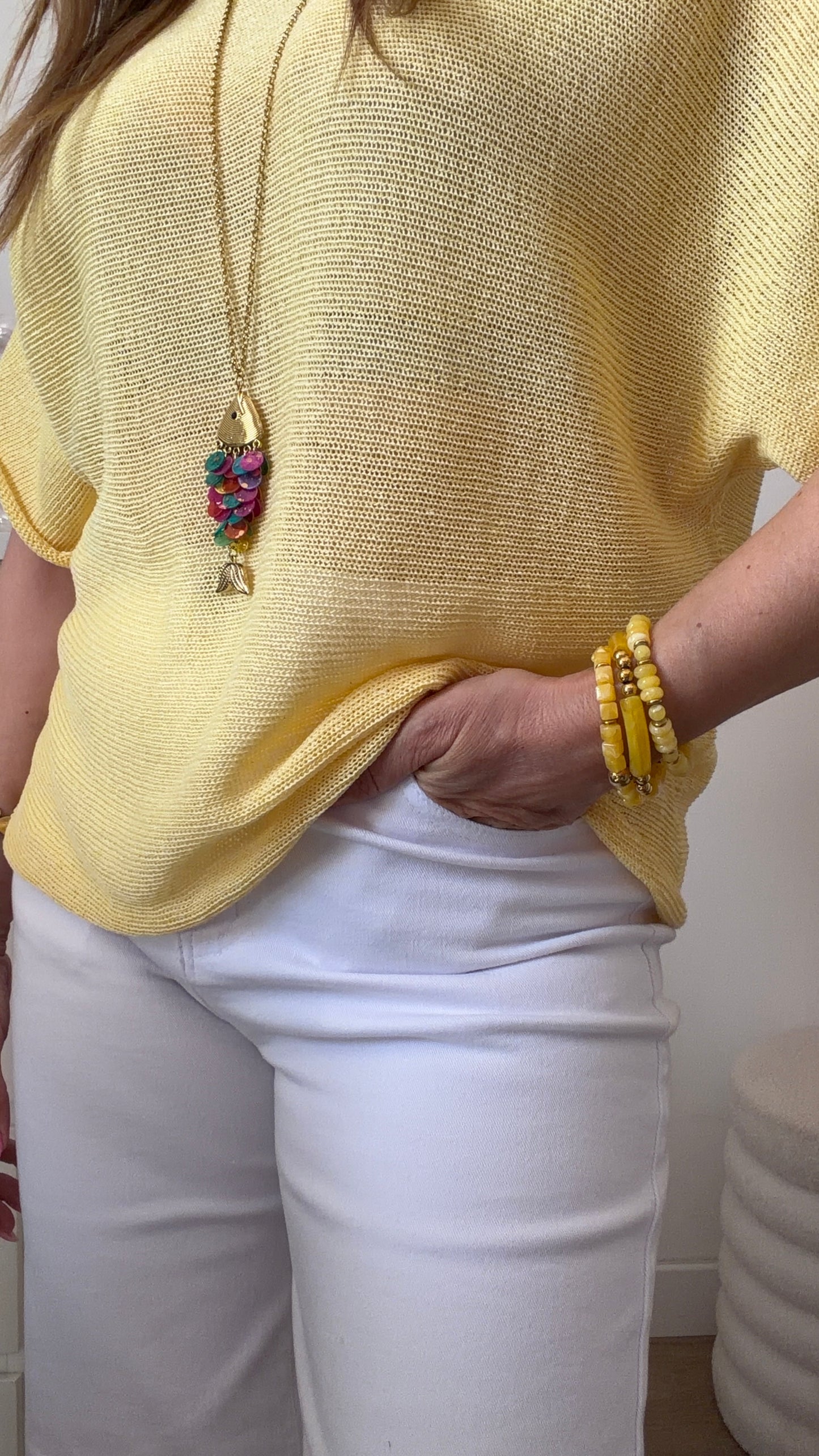 HAUT INES JAUNE CLAIR