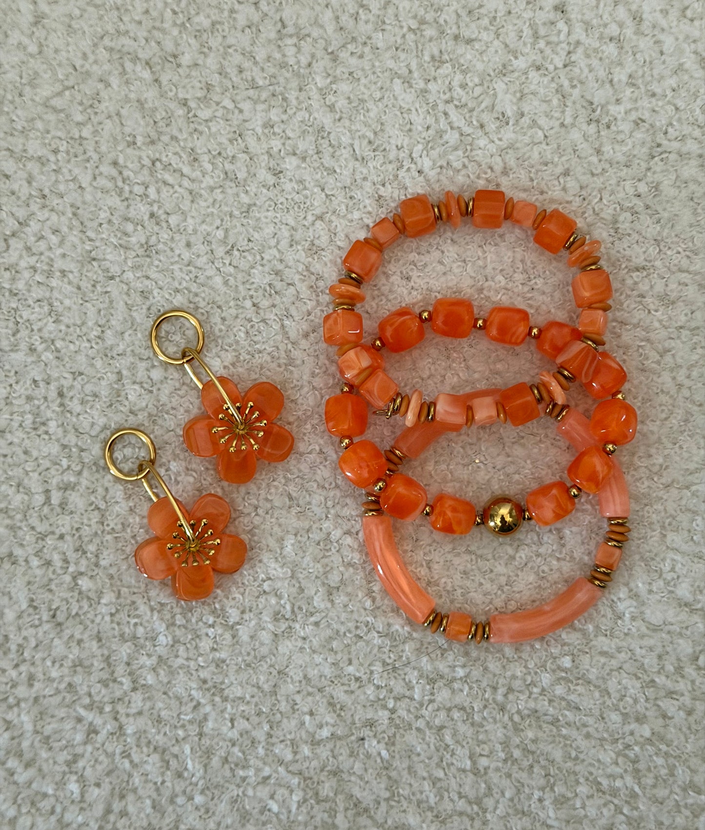 BOUCLES D'OREILLES FLEURS ORANGES