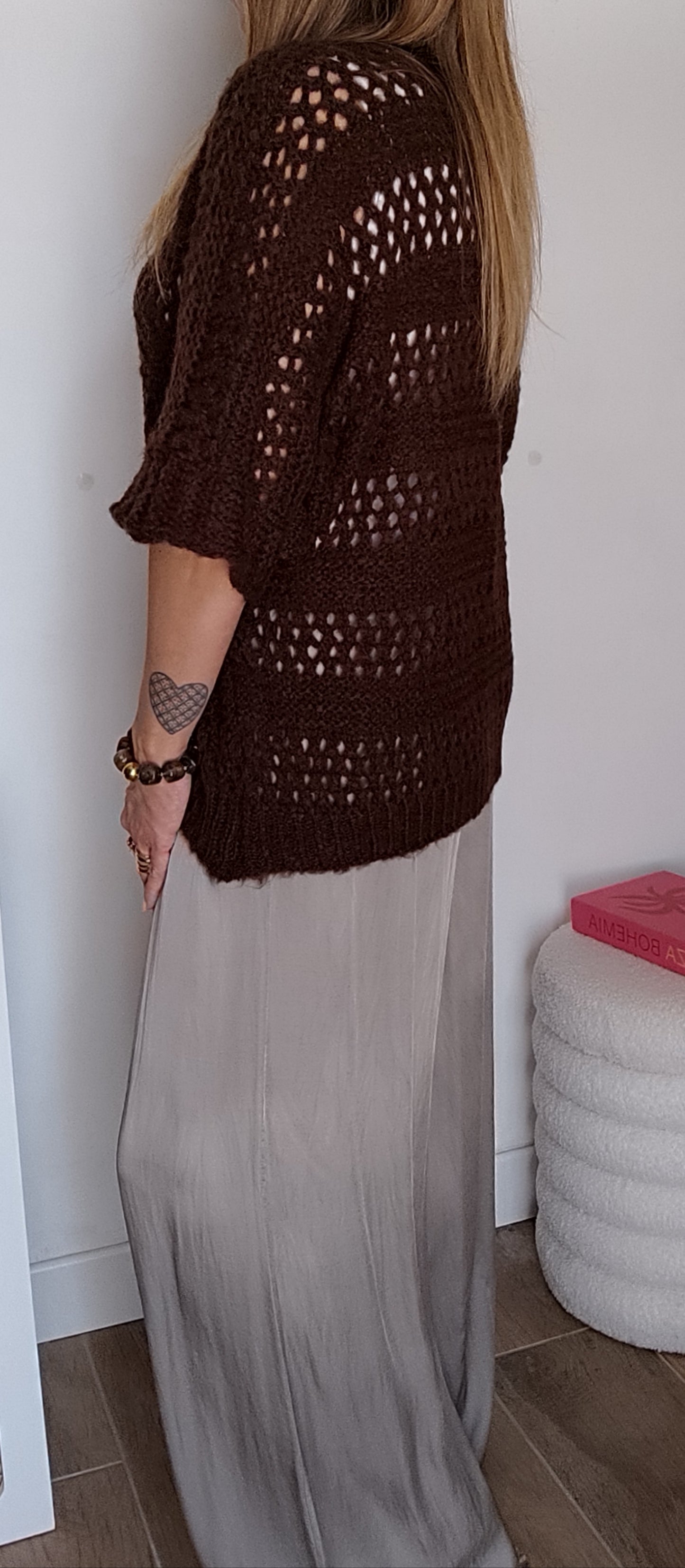 GILET AVEC BROCHE SOLEIL CHOCOLAT