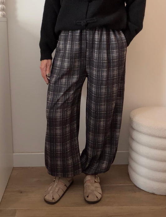 PANTALON À CARREAUX NOIR