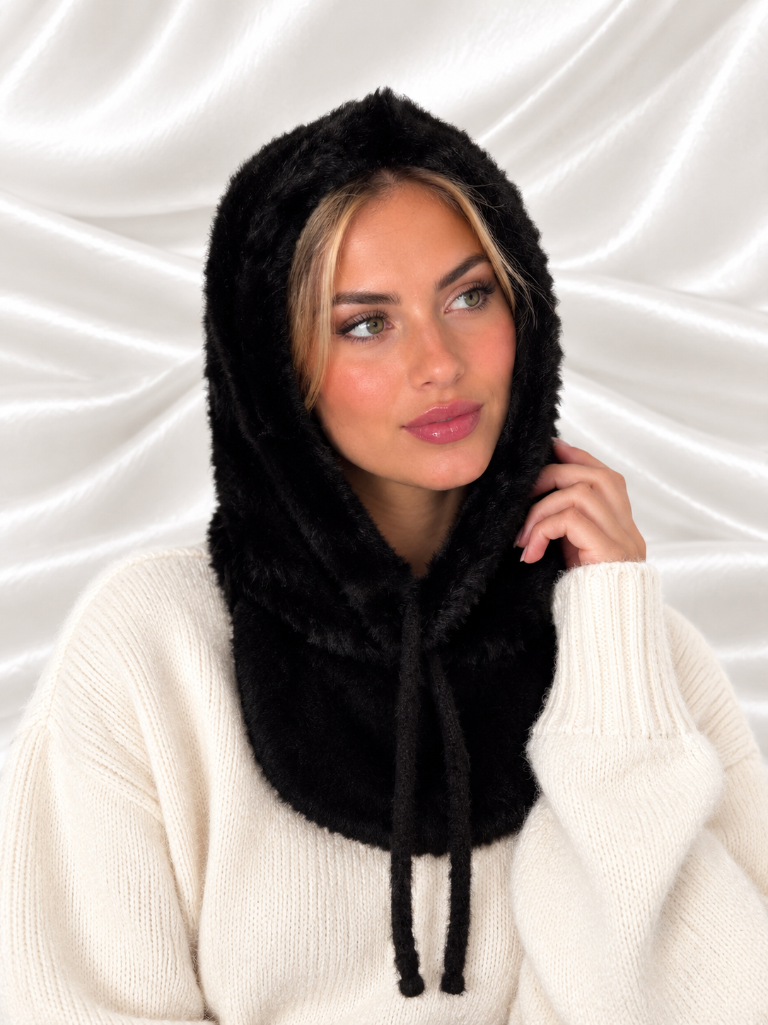 CAGOULE FOURRURE NOIRE