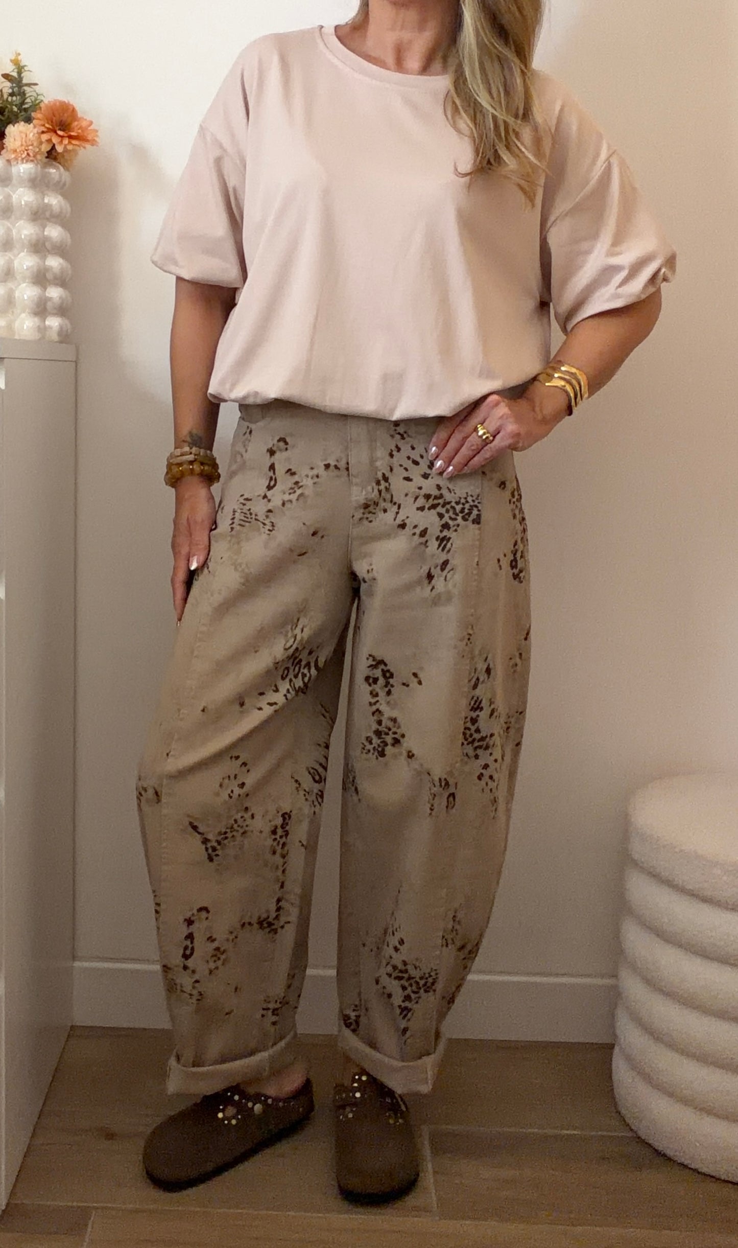 TEE-SHIRT CASSANDRE BEIGE