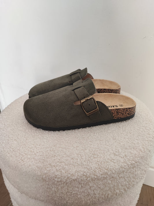 MULES KAKI