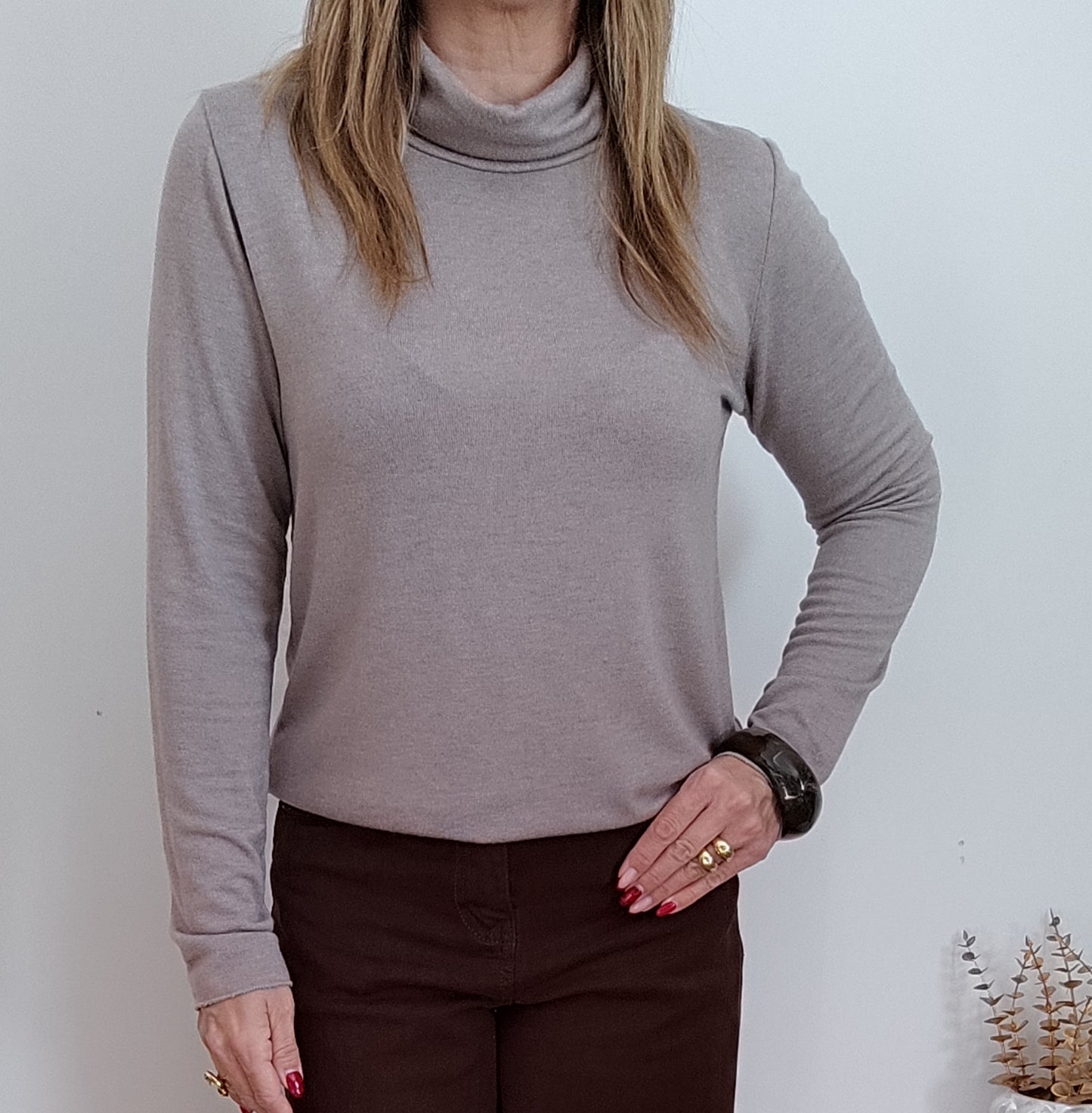 COL ROULÉ JEANNE TAUPE