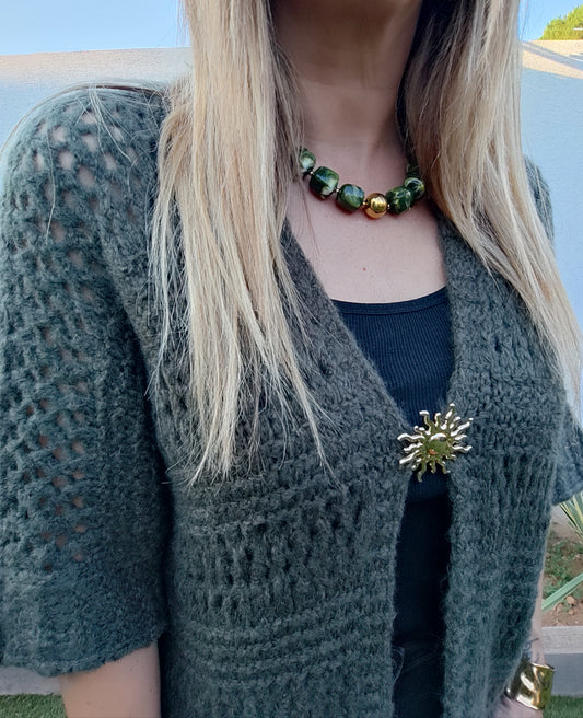 GILET AVEC BROCHE SOLEIL KAKI