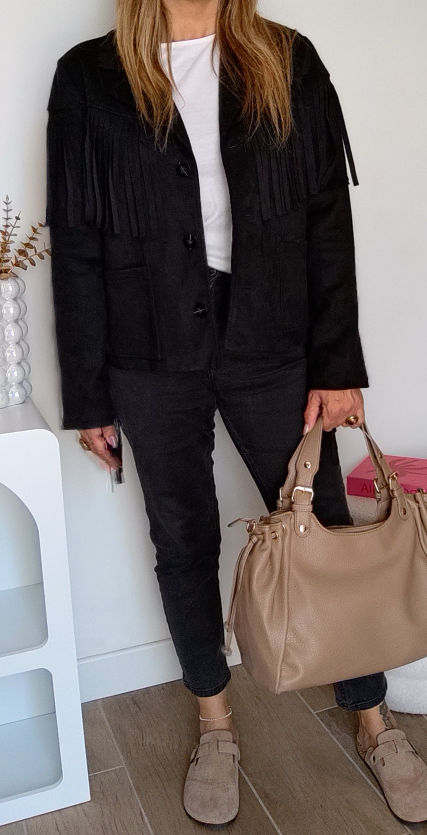 VESTE À FRANGES NOIRE
