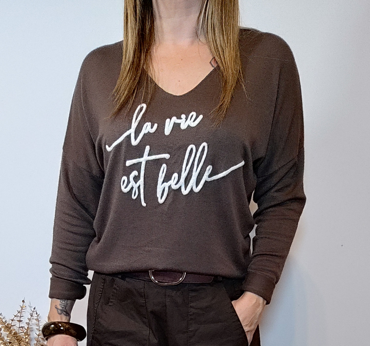 PULL "LA VIE EST BELLE" CHOCO