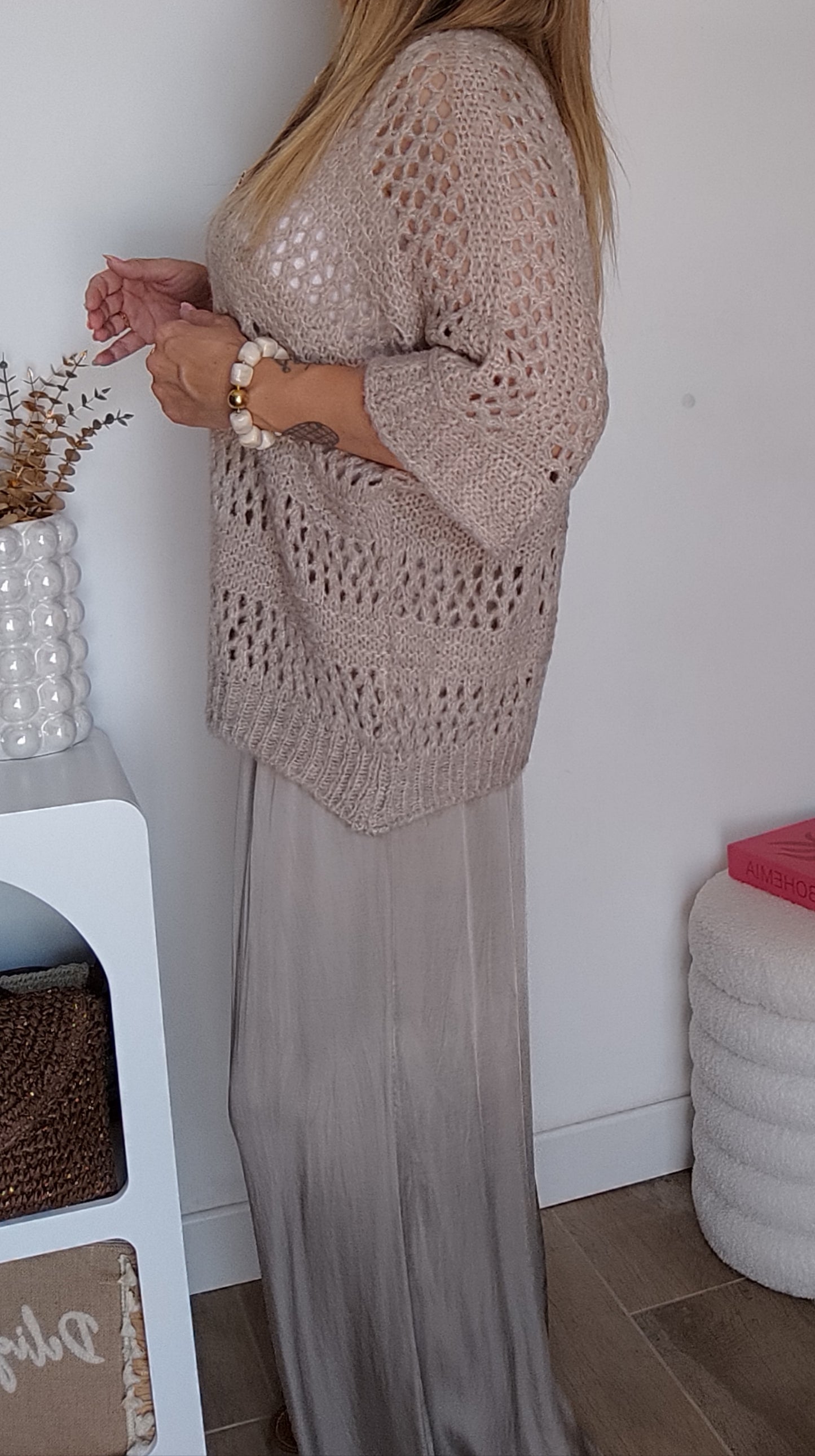 GILET AVEC BROCHE SOLEIL TAUPE CLAIR